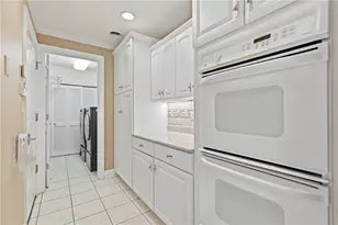 403 Cherry Hill Dr, Collier Township, PA 15142 - Photo 11