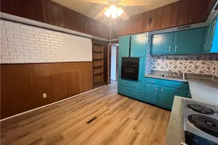 114 Hampton St, Wall Boro, PA 15148 - Photo 17