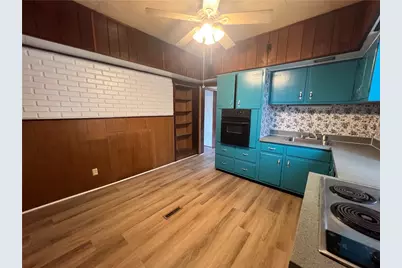 114 Hampton St, Wall Boro, PA 15148 - Photo 17