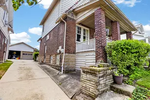 246 Hazel Dr, Pittsburgh, PA 15228 - Photo 3