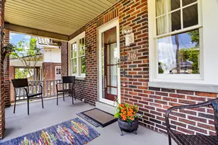 246 Hazel Dr, Pittsburgh, PA 15228 - Photo 5