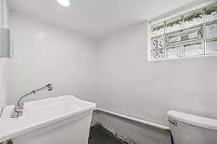 553 Farnsworth, Clairton, PA 15025 - Photo 17