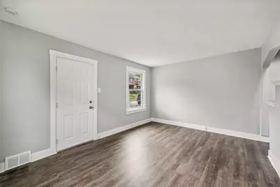 553 Farnsworth, Clairton, PA 15025 - Photo 5