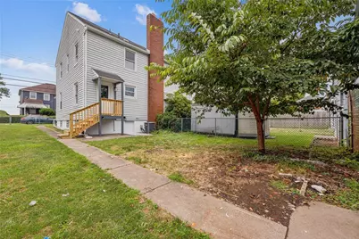 553 Farnsworth, Clairton, PA 15025 - Photo 23