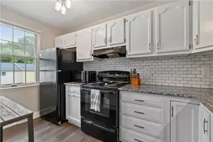 505 Tyler Dr, Pittsburgh, PA 15236 - Photo 9