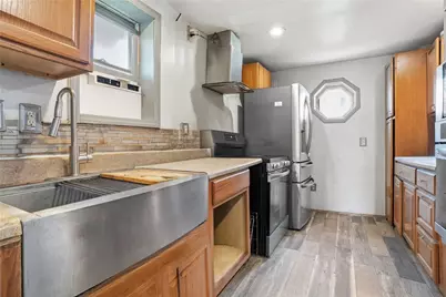 2715 Cleveland St, McKeesport, PA 15132 - Photo 3
