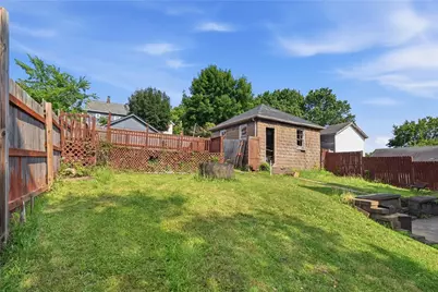 2715 Cleveland St, McKeesport, PA 15132 - Photo 17