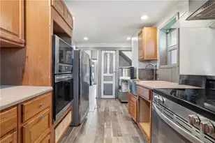 2715 Cleveland St, McKeesport, PA 15132 - Photo 3