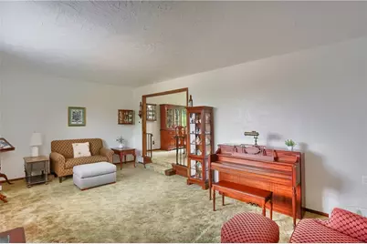 4870 E Willock Rd, Pittsburgh, PA 15227 - Photo 3
