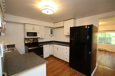 2610 Oakhill Drive, South Park, PA 15129 - Photo 9