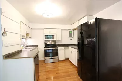 2610 Oakhill Drive, South Park, PA 15129 - Photo 3