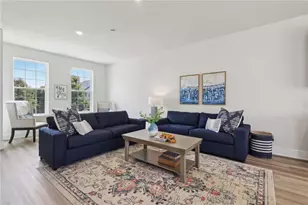 407 Harmon St, Pittsburgh, PA 15090 - Photo 3