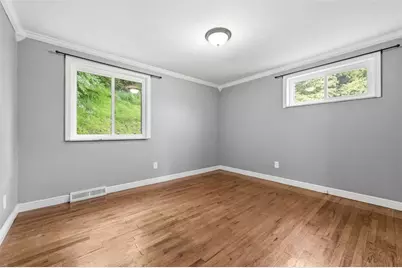 133 Phyllis Dr, Pittsburgh, PA 15235 - Photo 13