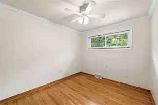 516 Long Dr, Pittsburgh, PA 15241 - Photo 25