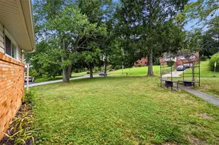 516 Long Dr, Pittsburgh, PA 15241 - Photo 9