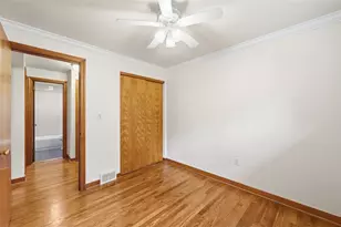 516 Long Dr, Pittsburgh, PA 15241 - Photo 25