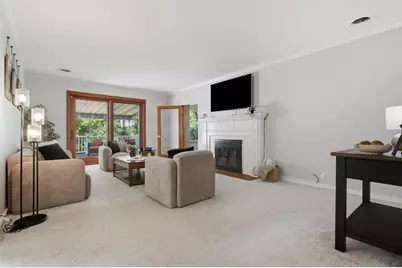 1017 E Beau St, South Strabane, PA 15301 - Photo 7
