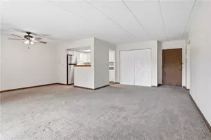 603 Calais Dr, Pittsburgh, PA 15237 - Photo 9