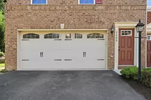 2405 Pointe View Dr, Adams Township, PA 16046 - Photo 3