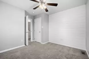 2405 Pointe View Dr, Adams Township, PA 16046 - Photo 37