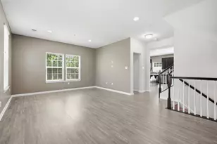 2405 Pointe View Dr, Adams Township, PA 16046 - Photo 11