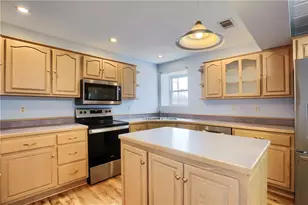 205 Howard St, Robinson Twp, PA 15057 - Photo 9
