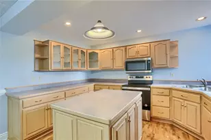 205 Howard St, Robinson Twp, PA 15057 - Photo 7