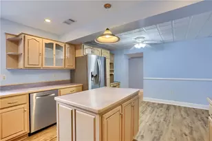 205 Howard St, Robinson Twp, PA 15057 - Photo 7