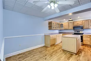 205 Howard St, Robinson Twp, PA 15057 - Photo 5