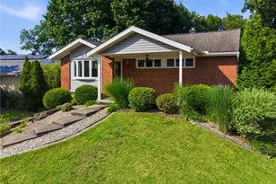 407 Dunbar Dr, Wilkins Township, PA 15235 - Photo 3