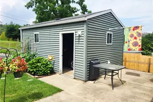 403 Hawthorne Ave, Greensburg, PA 15601 - Photo 3