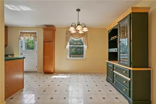 1155 Marble Dr, Moon/Crescent Twp, PA 15046 - Photo 7
