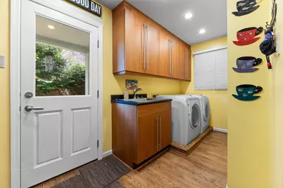 107 Rock Haven Lane, Pittsburgh, PA 15228 - Photo 17