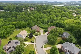310 Barberry Ct, Marshall, PA 16046 - Photo 5