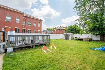 2834 Bedford Ave, Pittsburgh, PA 15219 - Photo 15