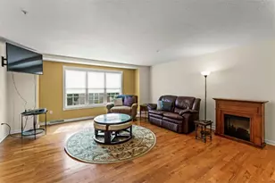 1053 Waterford Ct E, North Strabane, PA 15317 - Photo 5