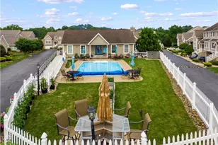 1053 Waterford Ct E, North Strabane, PA 15317 - Photo 33