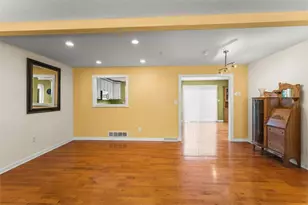 1053 Waterford Ct E, North Strabane, PA 15317 - Photo 11