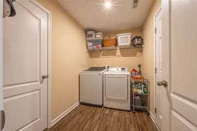 1012 Colonial Dr, Menallen Township, PA 15401 - Photo 13