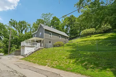 560 Mortimer Avenue, Wilkins Township, PA 15145 - Photo 3