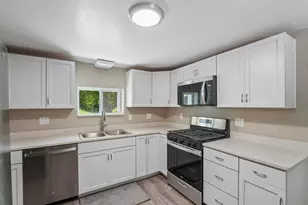 560 Mortimer Ave, Wilkins Township, PA 15145 - Photo 15