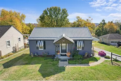 718 Gladden Rd, Canonsburg, PA 15317 - Photo 1