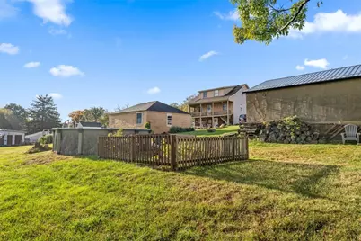 718 Gladden Rd, Canonsburg, PA 15317 - Photo 11
