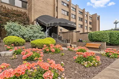 1000 Grandview Ave #904, Pittsburgh, PA 15211 - Photo 1