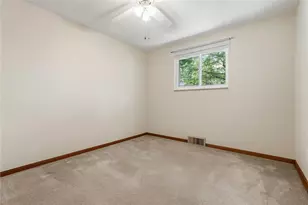 379 Barclay Ave, Pittsburgh, PA 15221 - Photo 19
