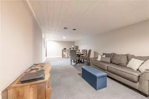 83 Edgewood Dr, Pymatuning Township, PA 16125 - Photo 17