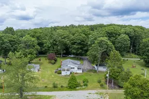 395 Cranberry Rd, Lower Turkeyfoot Township, PA 15424 - Photo 5