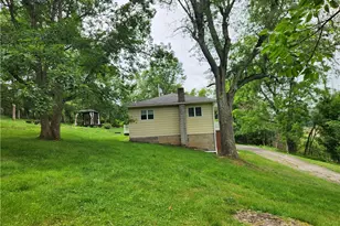 460 Dillie Rd, Washingtn-Ruff Creek, PA 15364 - Photo 7