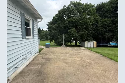663 Harmony Baptist Rd, Shenango Township, PA 16101 - Photo 11