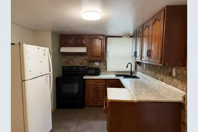 663 Harmony Baptist Rd, Shenango Township, PA 16101 - Photo 3